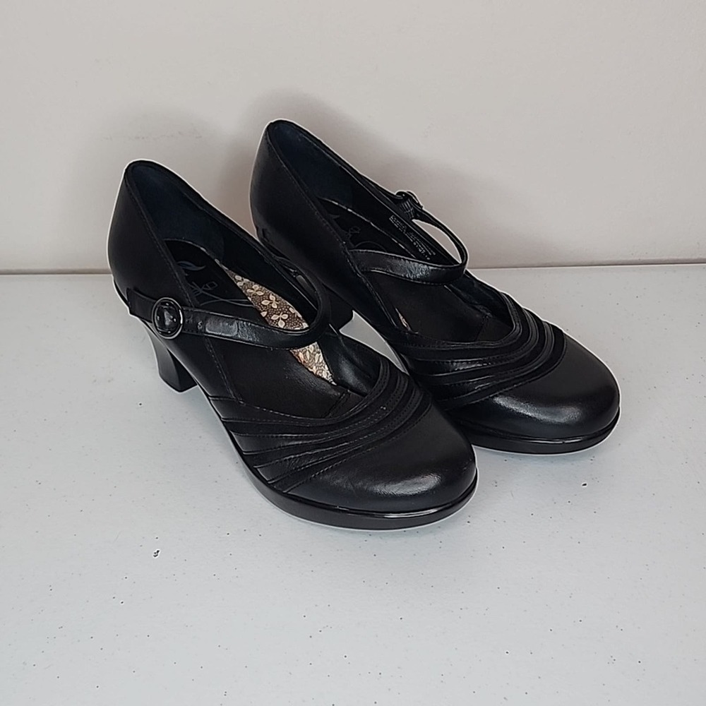 Black Dansko Mary Jane shoes sz 38